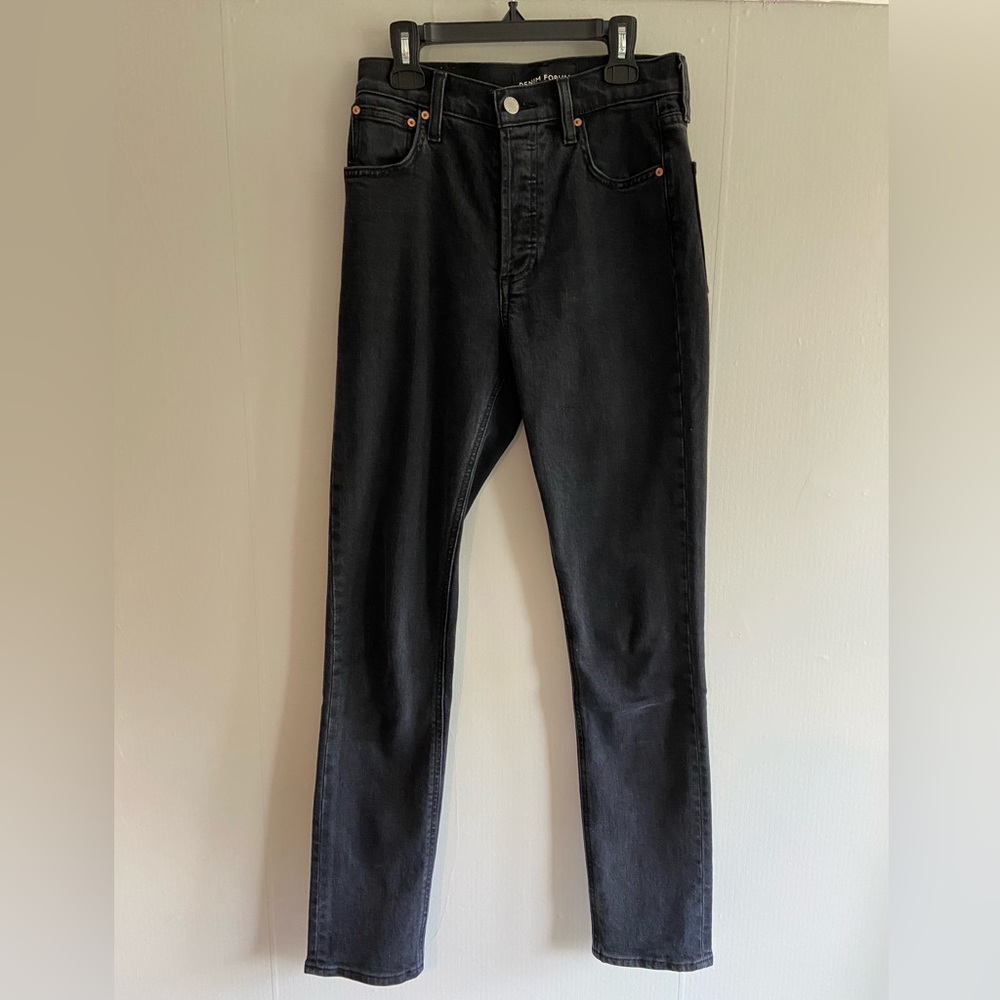 Denim Forum (Aritzia) Yoko Slim Jeans 24 w, 30 l